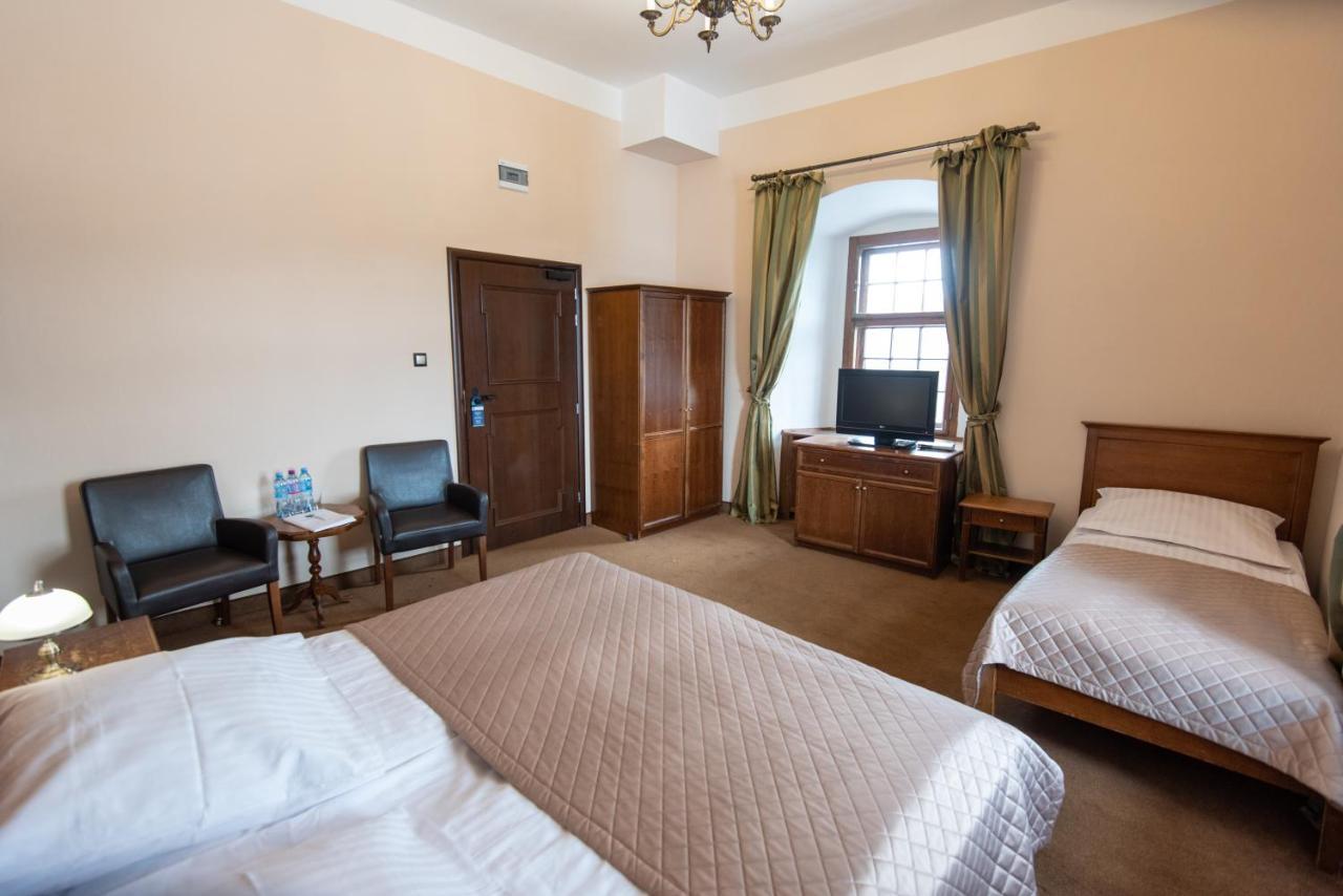Zamek Czocha Aparthotel Лесна Екстериор снимка