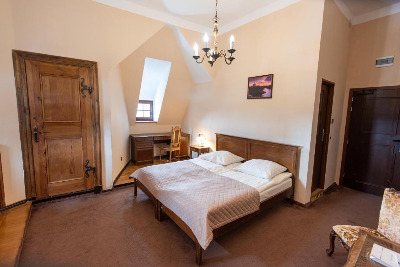 Zamek Czocha Aparthotel Лесна Екстериор снимка