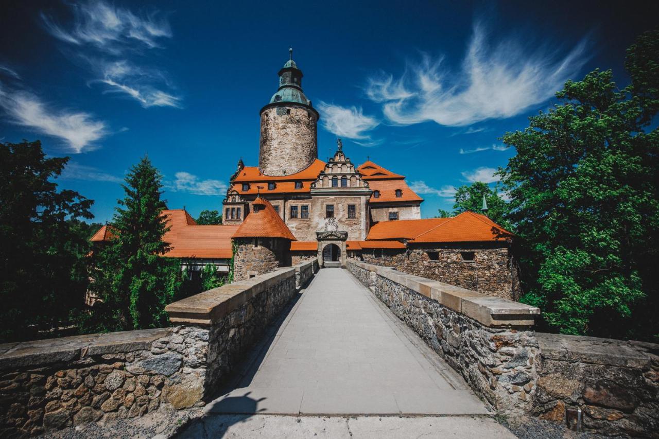 Zamek Czocha Aparthotel Лесна Екстериор снимка