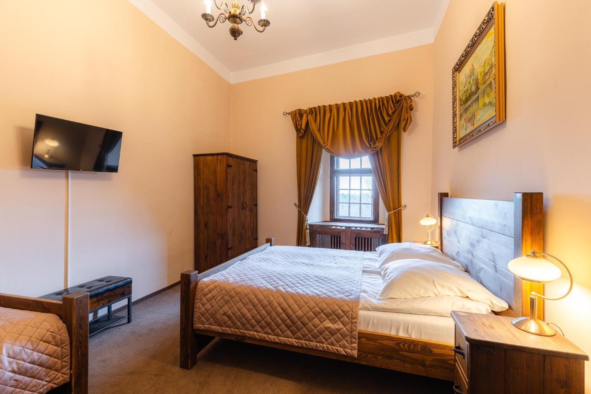Zamek Czocha Aparthotel Лесна Екстериор снимка