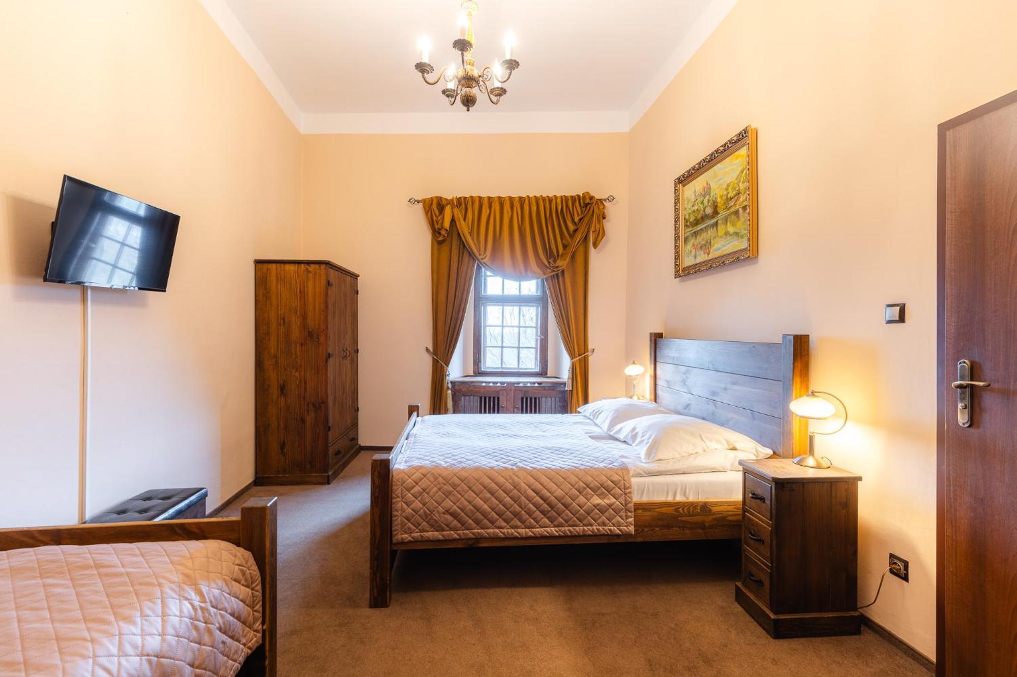 Zamek Czocha Aparthotel Лесна Екстериор снимка