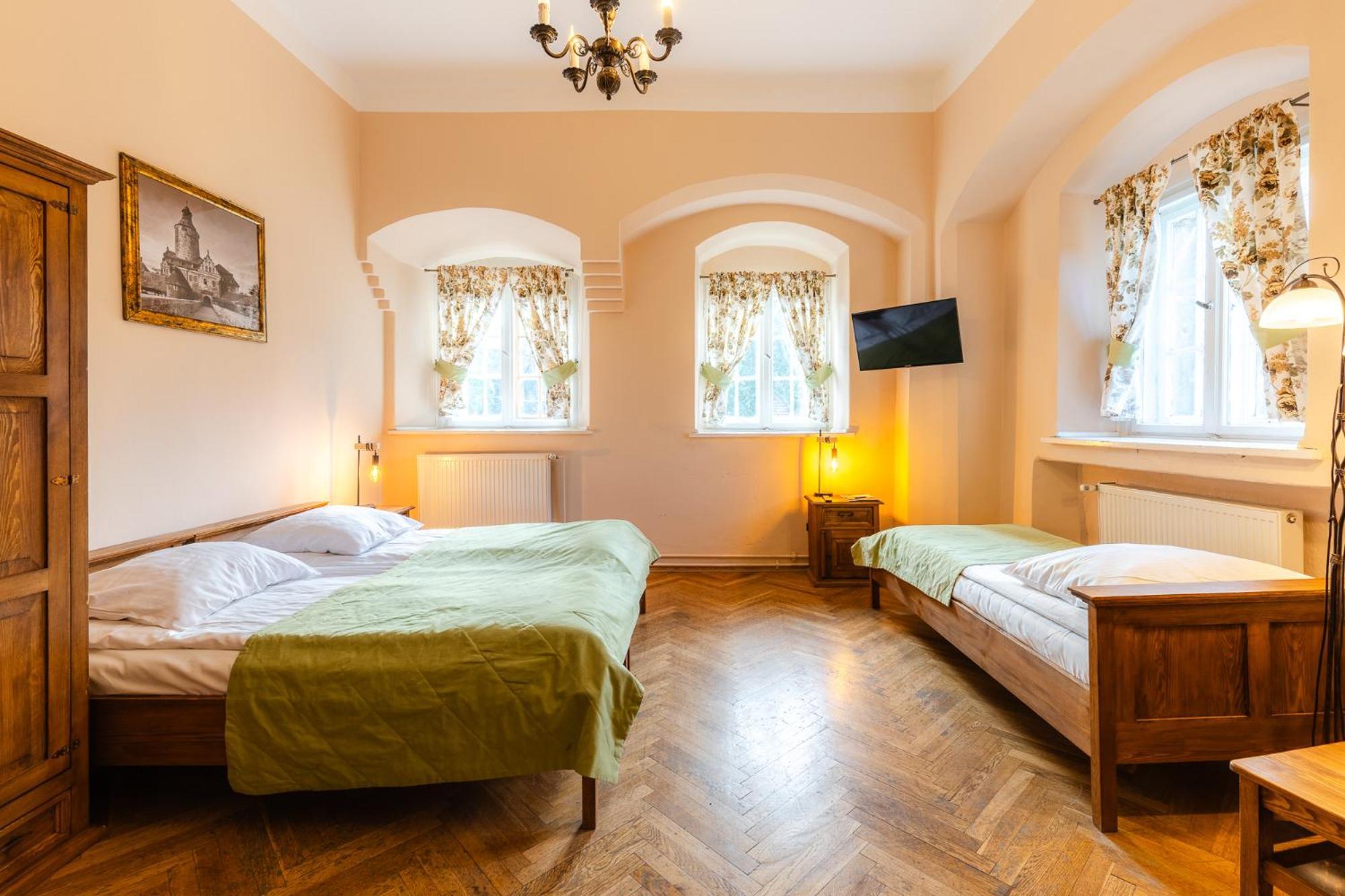 Zamek Czocha Aparthotel Лесна Екстериор снимка