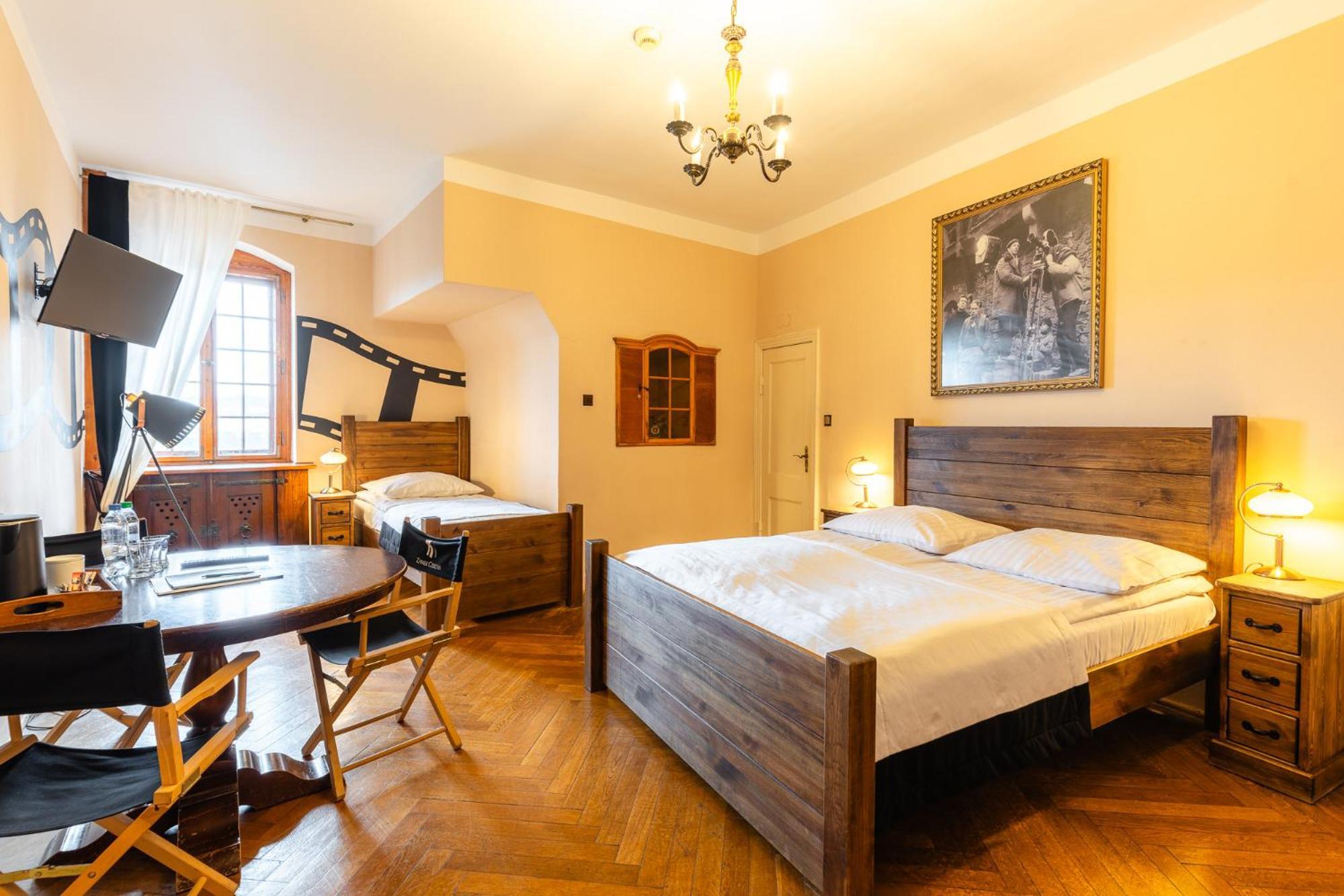 Zamek Czocha Aparthotel Лесна Екстериор снимка