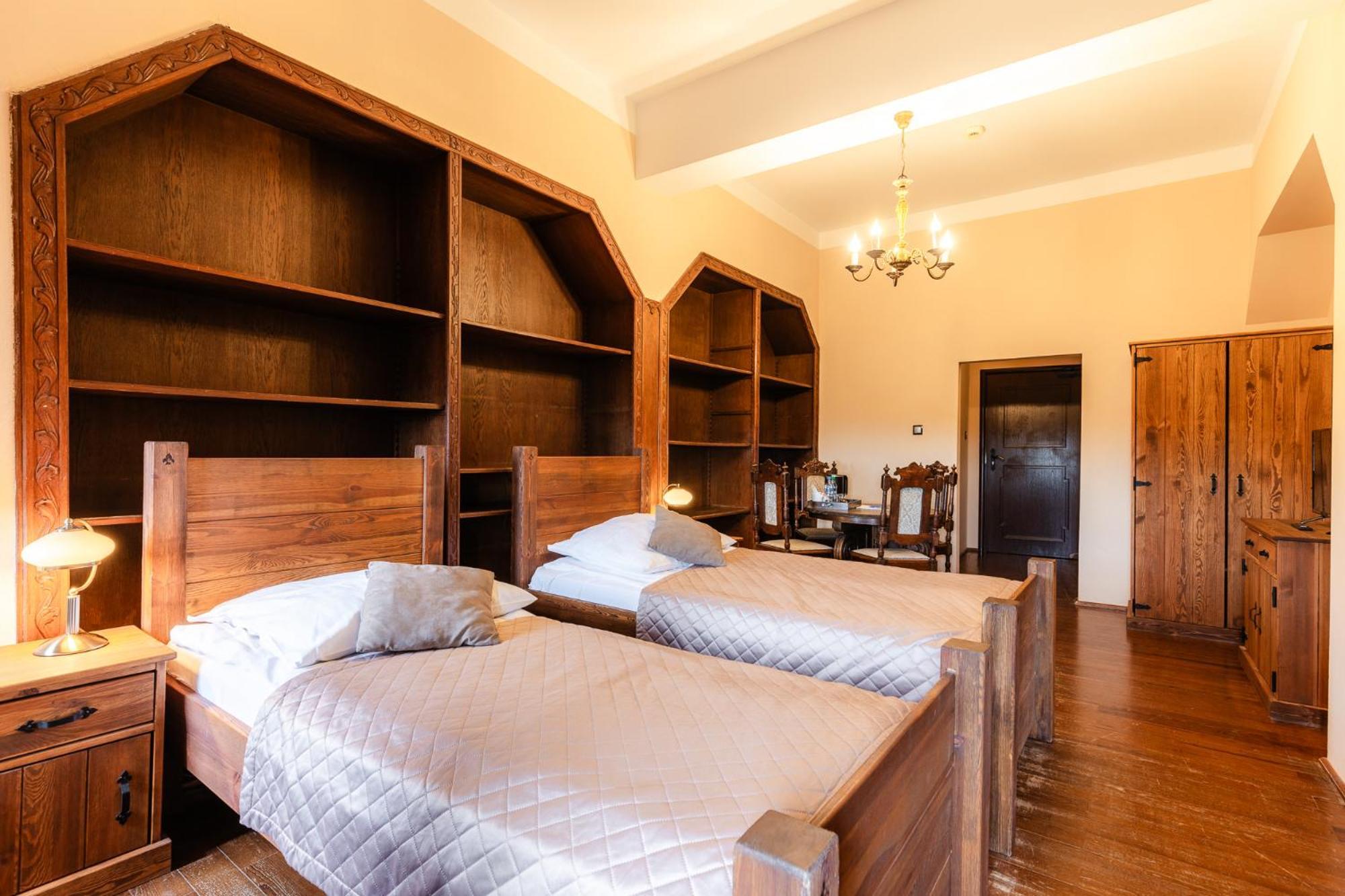 Zamek Czocha Aparthotel Лесна Екстериор снимка